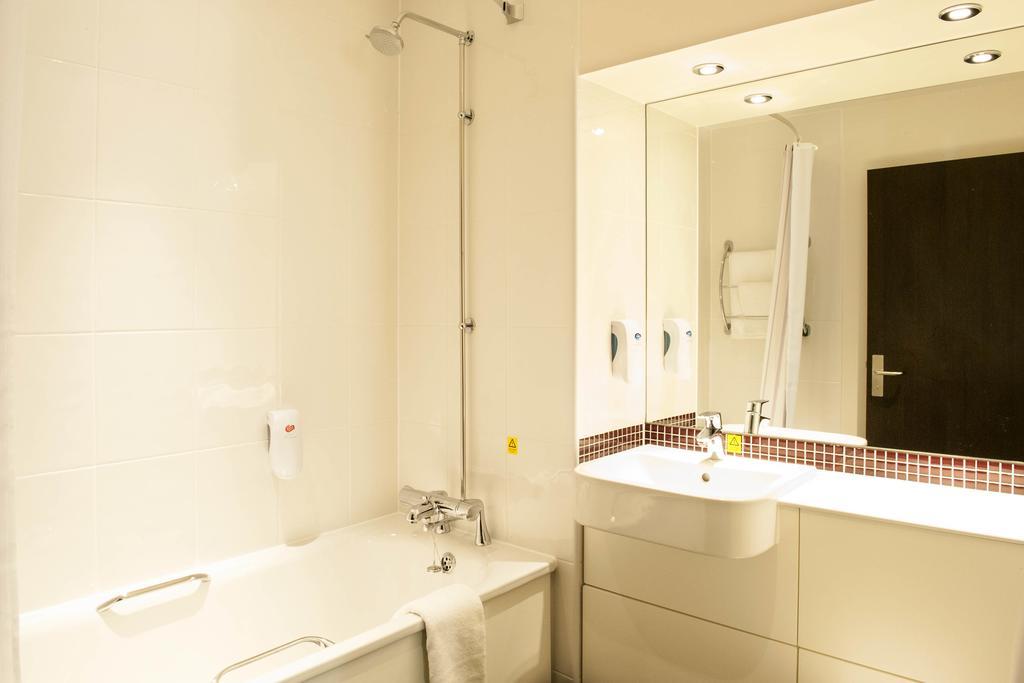 Premier Inn Harlow Værelse billede