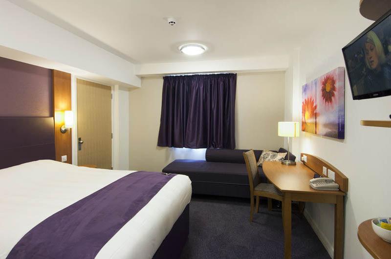 Premier Inn Harlow Eksteriør billede